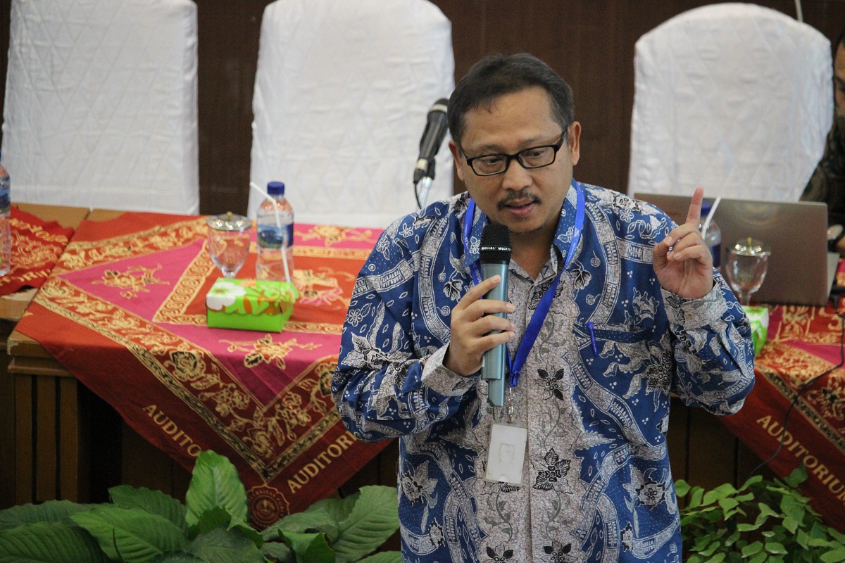 DISKUSI NASIONAL: Optimalisasi Riset Untuk Peningkatan Kapasitas Dosen