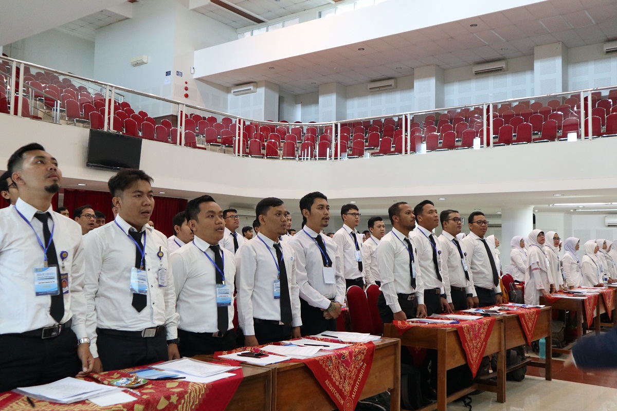 Meningkatkan Kemampuan dan Profesionalitas Kinerja Pegawai