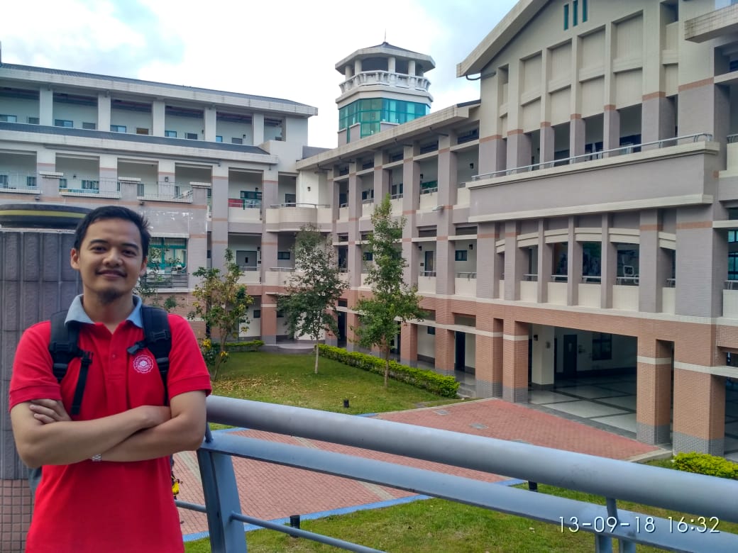 Taufik Muhtarom Dosen Muda UPY Raih Gelar Ph.D di Taiwan Dengan Sangat Memuaskan